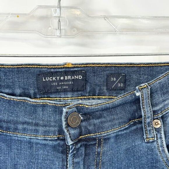 Lucky Brand Mens Size 38x30 Jeans Mid Rise Straight Leg Medium Wash Blue - Picture 3 of 3